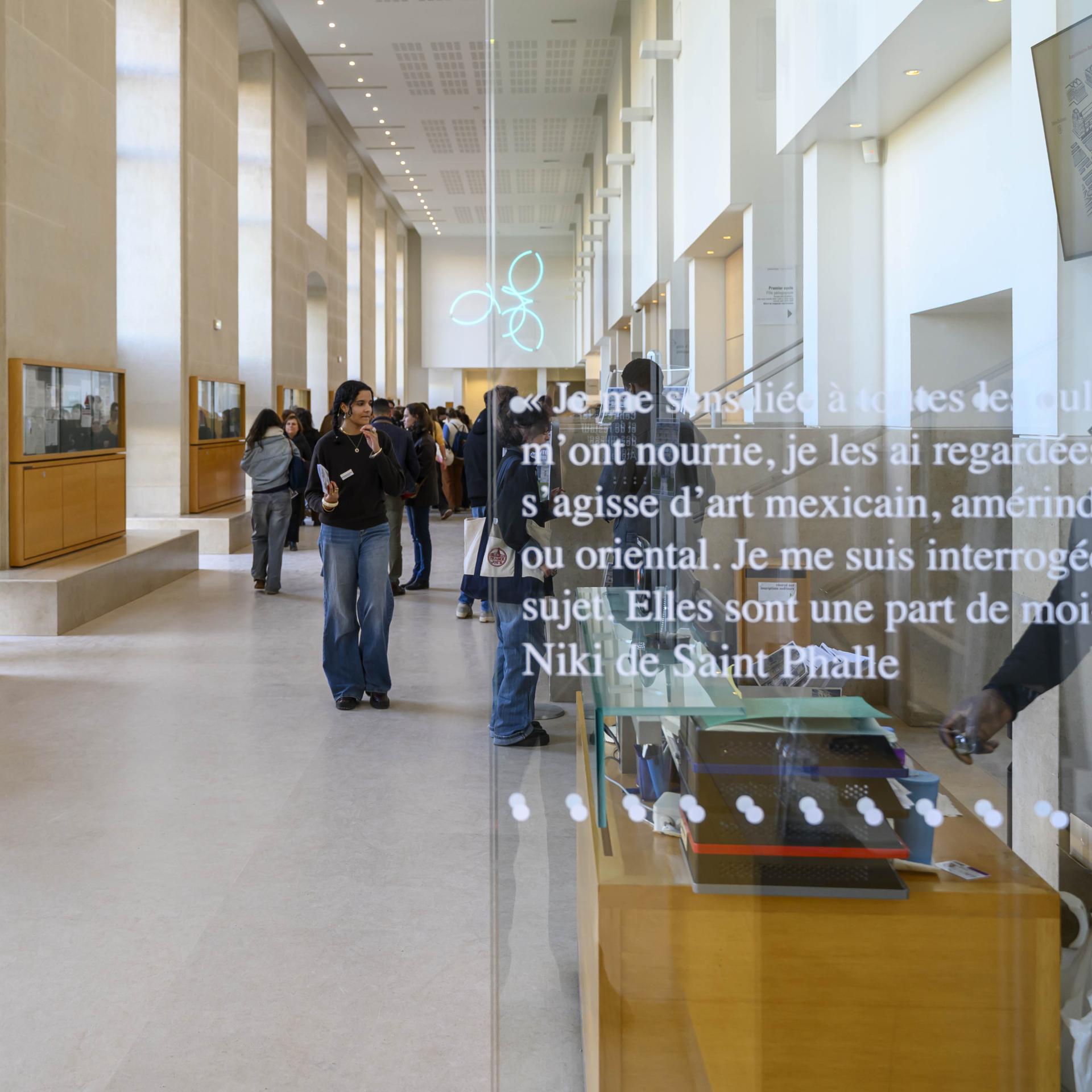 Photo du hall Jaujard lors de la Journée Portes Ouvertes 2025