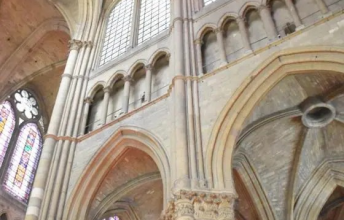 église