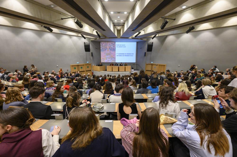Remise de diplôme du 1er cycle à l'École du Louvre