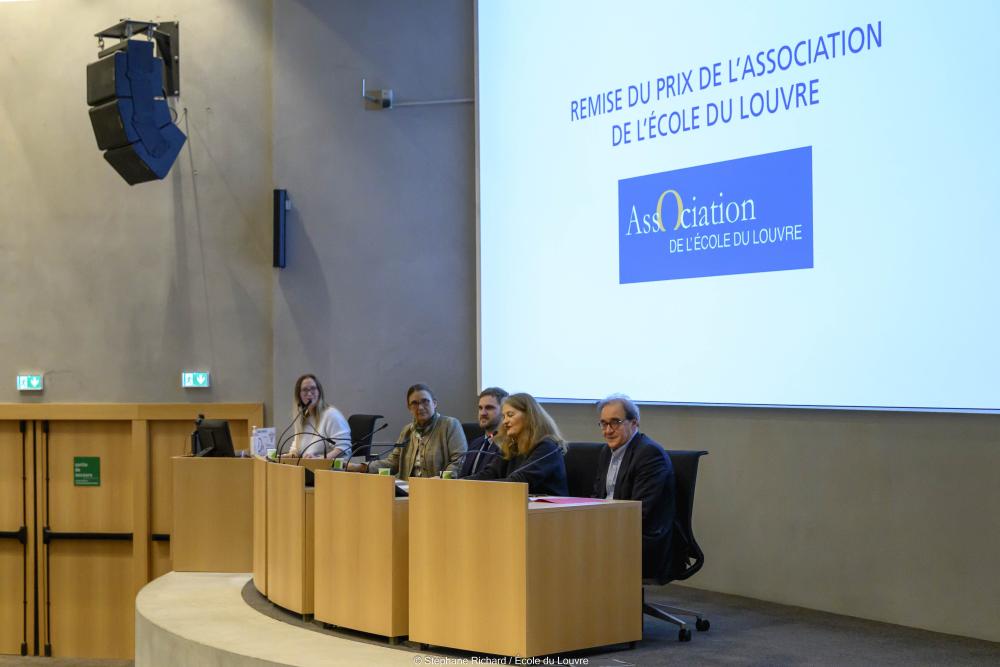 Remise de diplôme du 2e cycle de l'École du Louvre en 2025