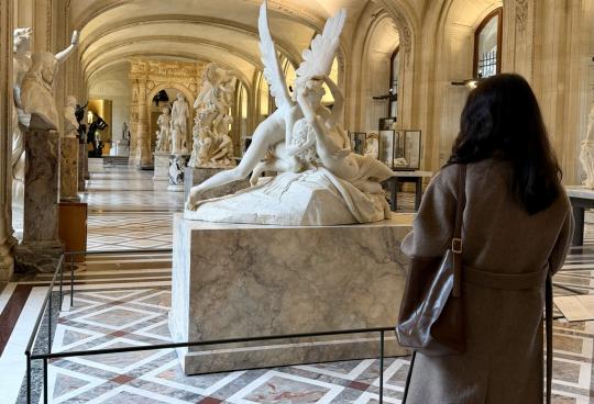 Étudiantes de la Sorbonne Abu Dhabi au Musée du Louvre