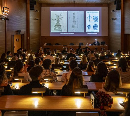 Amphithéâtre Michel-Ange de l'École du Louvre