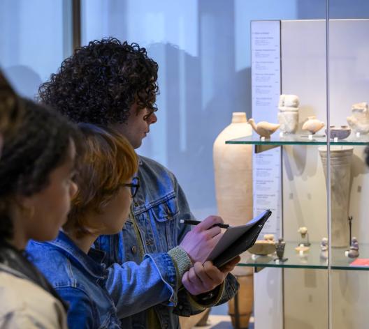 Élèves de l'École du Louvre en TDO au Louvre 2024