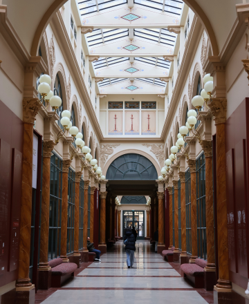 Couloir de l'Institut national du patrimoine