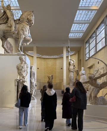 Étudiantes de la Sorbonne Abu Dhabi au Musée Bourdelle