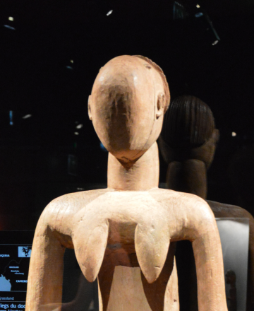 Présentoir à calebasse anthropomorphe. Cameroun, Foto, c.1910, musée du quai Branly.