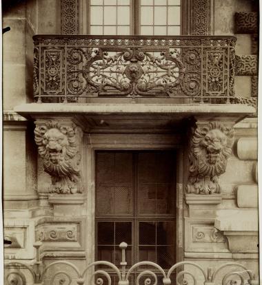 Jean Atget, Balcon, palais du Louvre